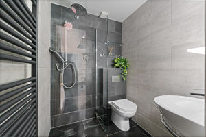 Photo 45- click for photo gallery